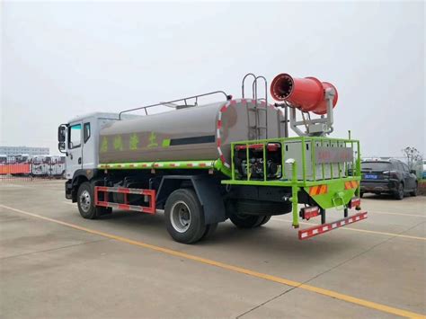 Fog cannon machine with 70 meter throw distance